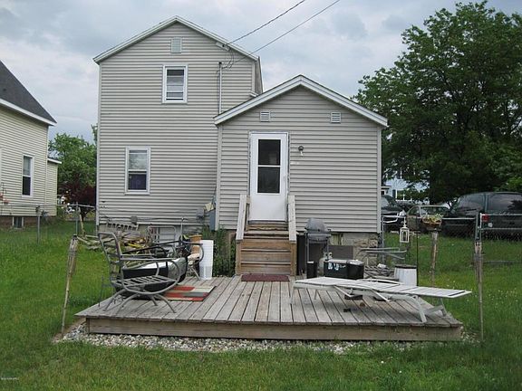 3rd image of 1010 Fulton Ave