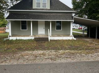 411 E 2nd St, Russellville, IN 46175