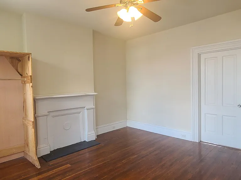 113 E Leigh St — Photo 13
