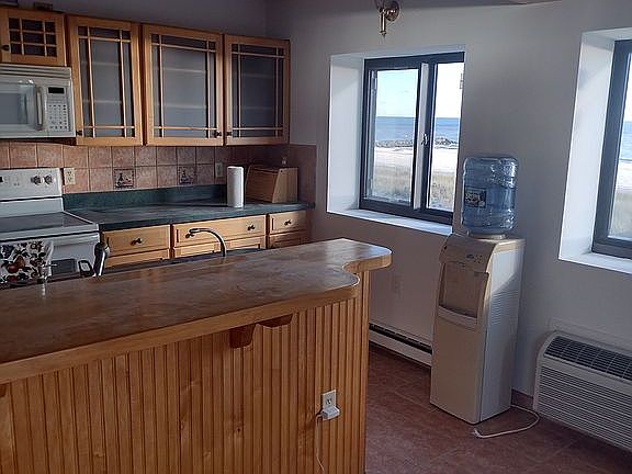 4th image of 750 W Broadway APT 3Q