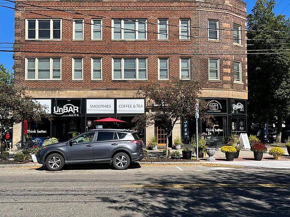 2nd image of 12635 Larchmere Blvd #1B