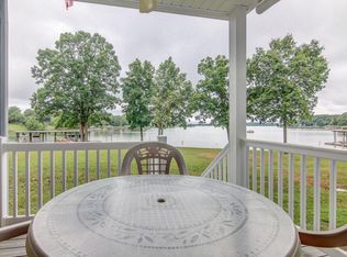 228 Blarney Stone Ct, Huddleston, VA 24104