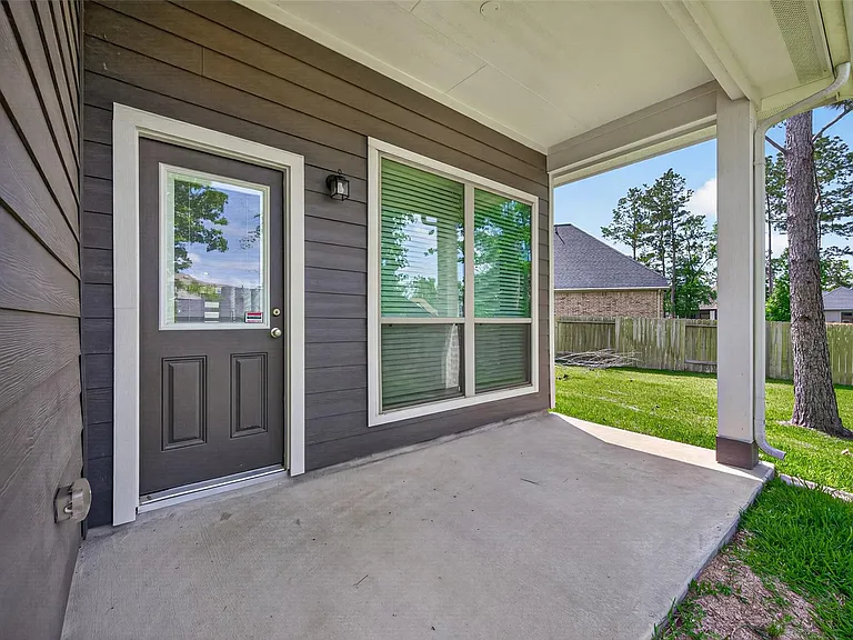 516 Shine Ct — Photo 40