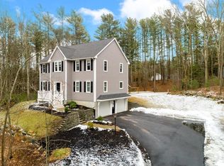 11 Stacey Rd, Norfolk, MA 02056