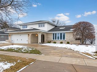 15603 S 82nd Ave, Orland Park, IL 60462