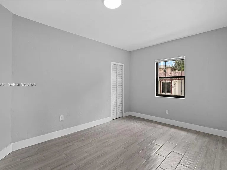 1227 NW 27th St — Photo 11