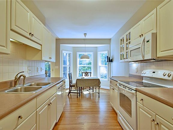 4th image of 4311 Wheatland Ln