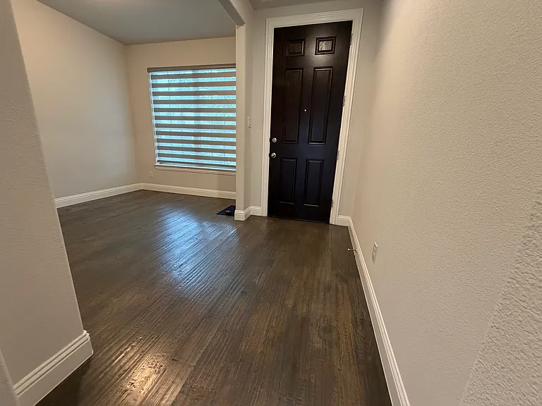 4721 Cash Dr — Photo 5