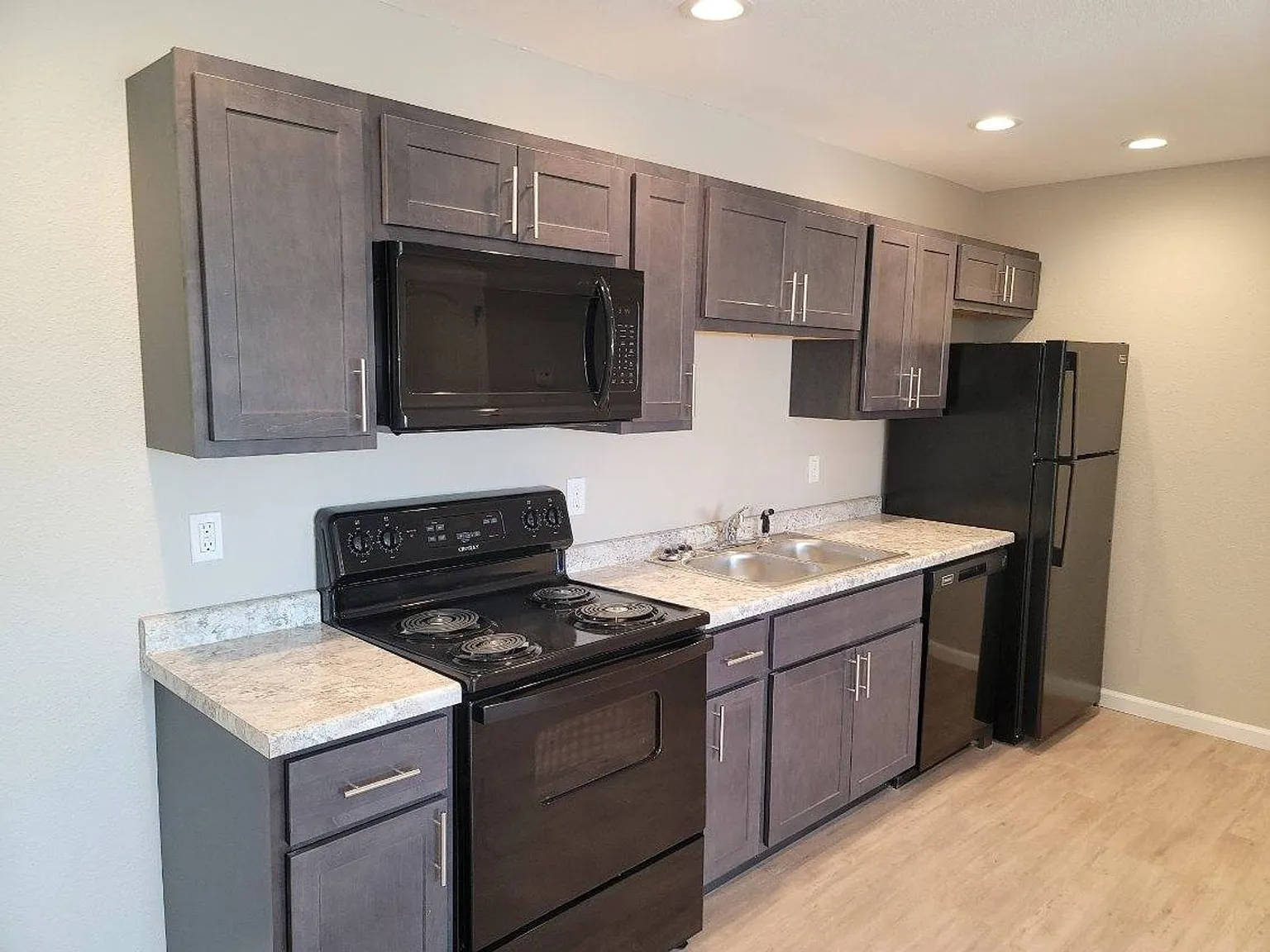 1 bed, $1,100 — Photo 2
