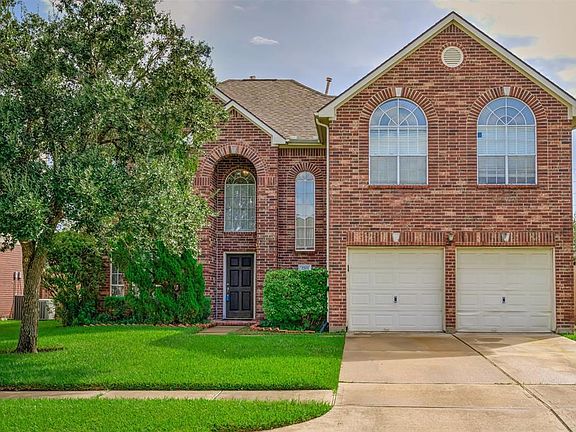 2nd image of 2703 Sun Valley Ct