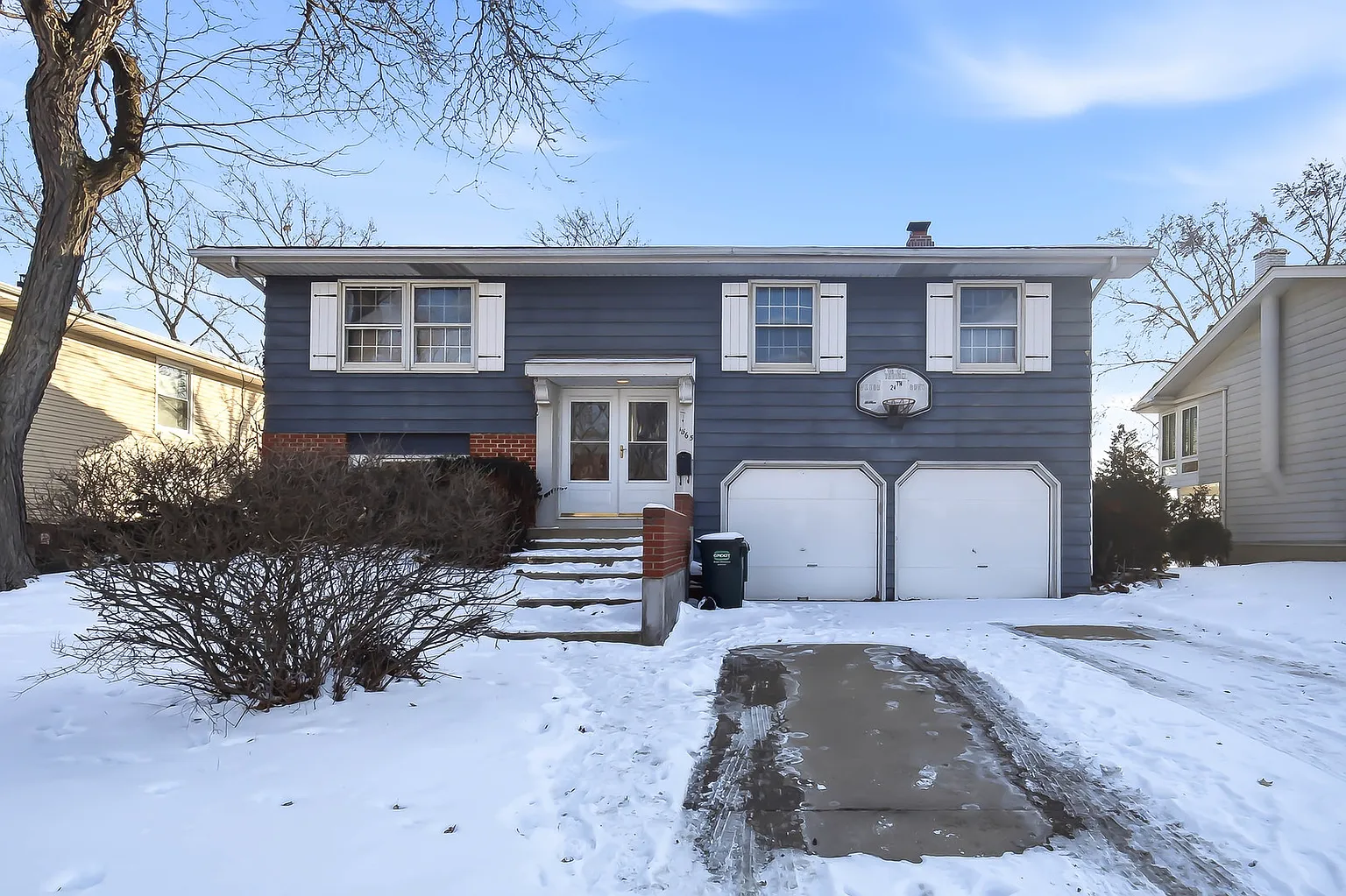 1365 Newcastle Ln photo 1