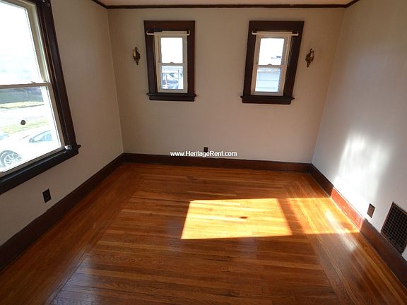 2nd image of 1816 Sterling Ave