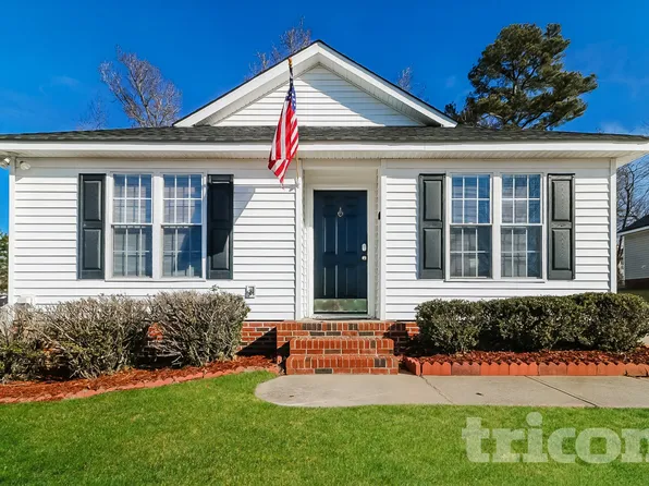 5405 Advantis Dr, Raleigh, NC 27610