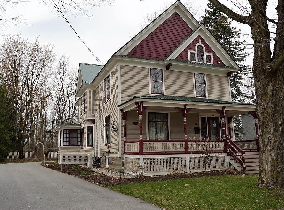 1st image of 84 Park St