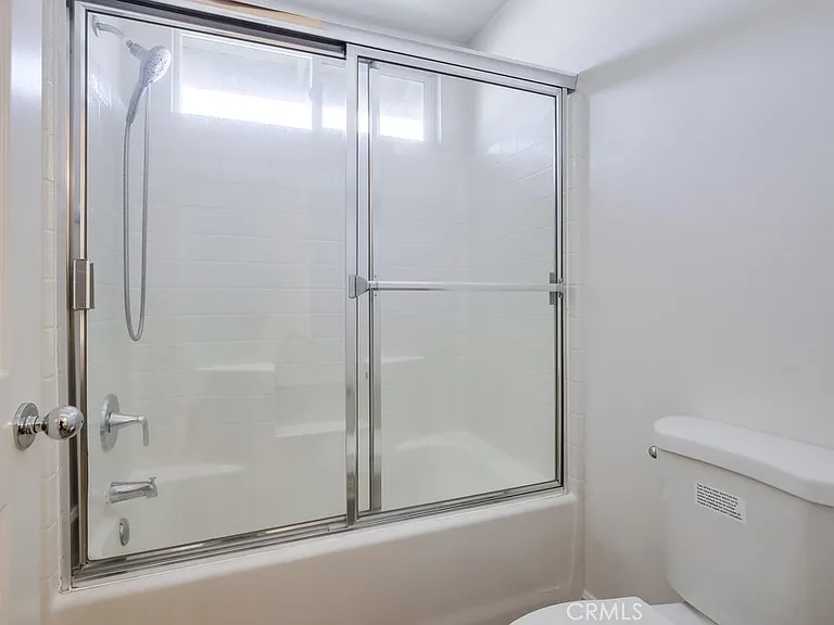321 Riley Ct — Photo 31