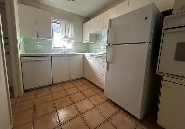 5320 Balcones Dr #A — Photo 3