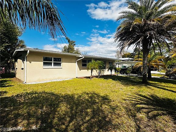 2nd image of 812 Camellia Dr