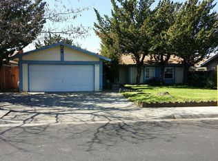 824 Fordham Ave, Clovis, CA 93611