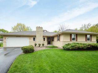 2930 Winthrop Dr, Saint Paul, MN 55109