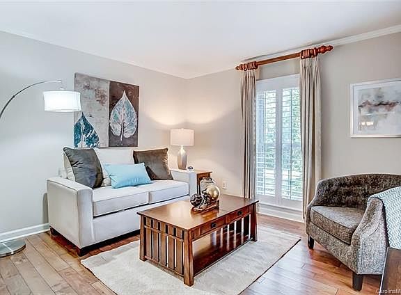 4th image of 5841 Winburn Ln