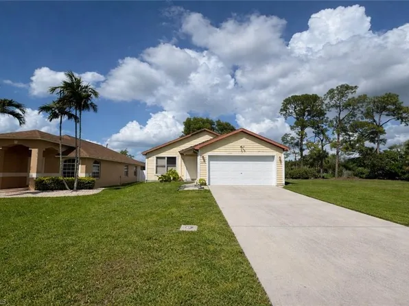 839 108th Ave N, Naples, FL 34108