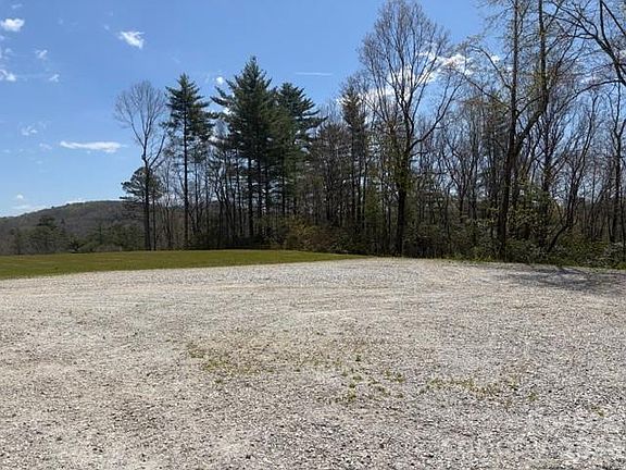 4th image of 181 Pathkiller Rd