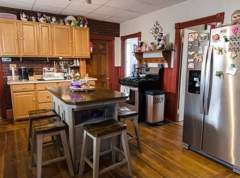 2nd image of 1441 Stafford Rd #2