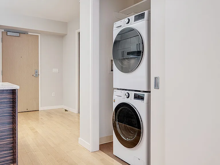 1840 Washington St #202 — Photo 5