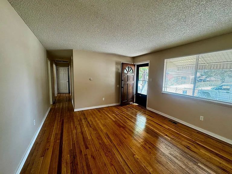 1156 Mount Werner Cir — Photo 6