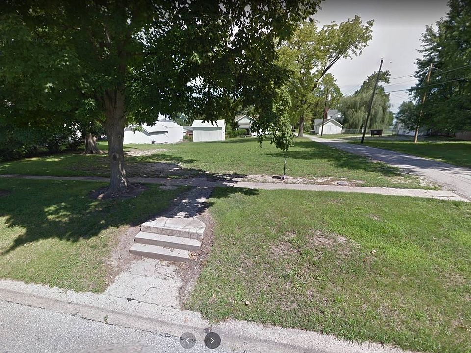 1st image of 220 W Jefferson St