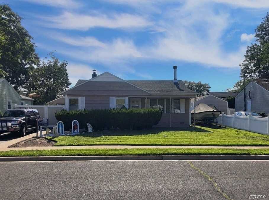 1st image of 2420 Cedar St