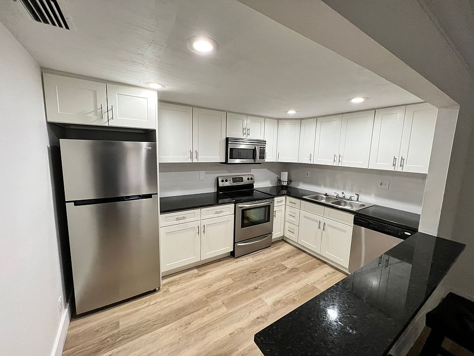 1st image of 4136 NW 88th Ave APT 102