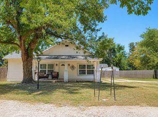 200 S Mimosa St, Paradise, TX 76073