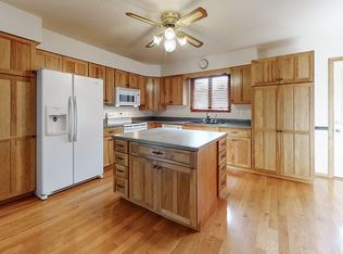 3304 Chalet Ct, Sioux City, IA 51106
