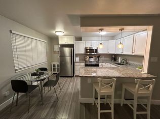 1260 York St APT 406, Denver, CO 80206