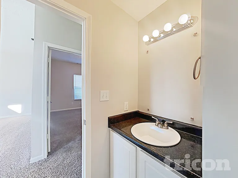 1325 Yellowstone Cir — Photo 14