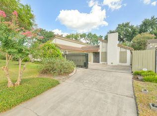 6103 Gallant Forest Dr, Houston, TX 77088