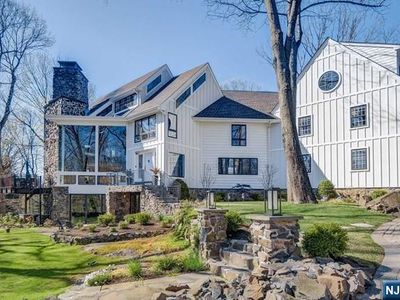 28 Rockleigh Rd, Rockleigh, NJ, 07647