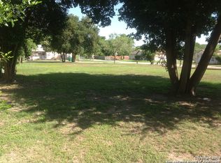 1015 Lafayette St, Castroville, TX 78009