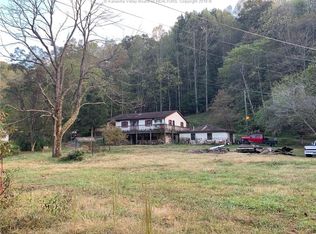 119 Soville Rd, Julian, WV 25529
