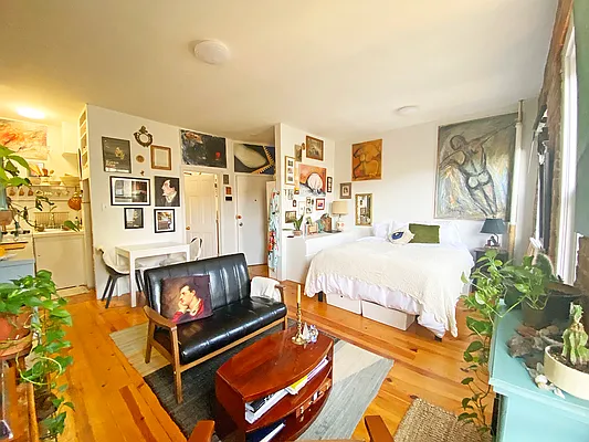 Rented by Corcoran | media 41