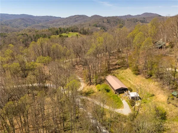 351 Timber Ridge Rd, Sugar Grove, NC 28679