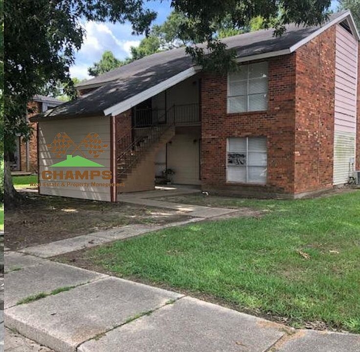 1st image of 114 N Marigny Cir APT C
