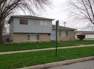 817 Greenbay Ave, Calumet City, IL