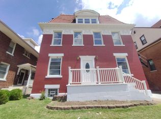 14 Parkland Pl #1, Saint Louis, MO 63112