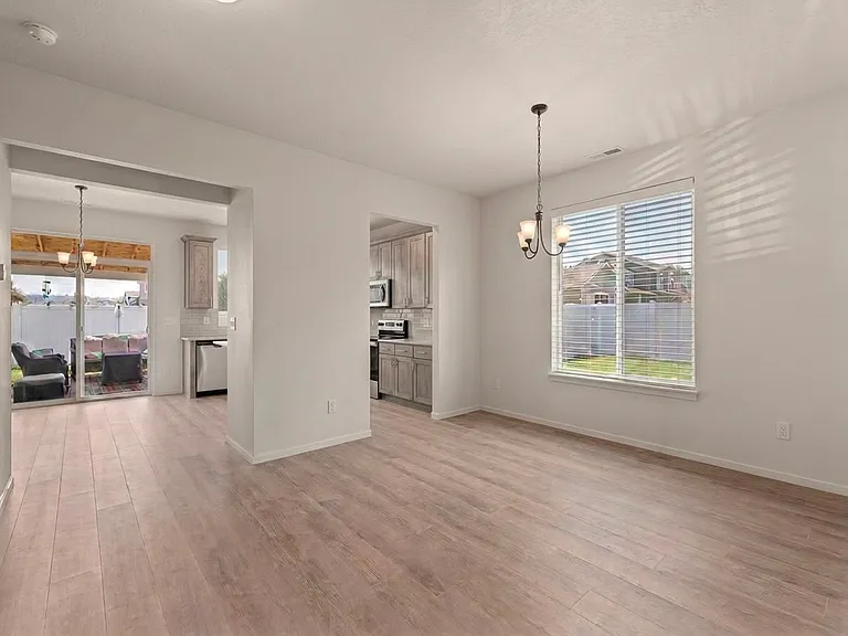 17520 E Desmet Ave — Photo 18
