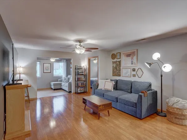 102 Prairie Heights Dr APT 416, Verona, WI 53593