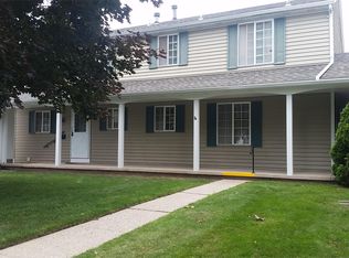 1701 Peppertree Ln, Lansing, MI 48912