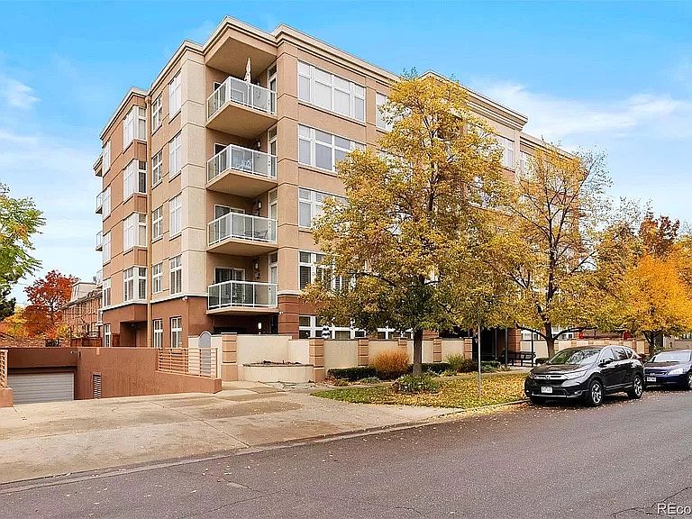 1st image of 335 N Detroit St Unit 206