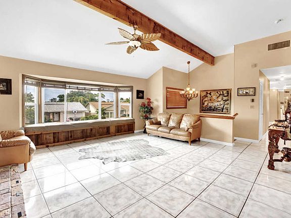 5th image of 1460 SW 24th Ter